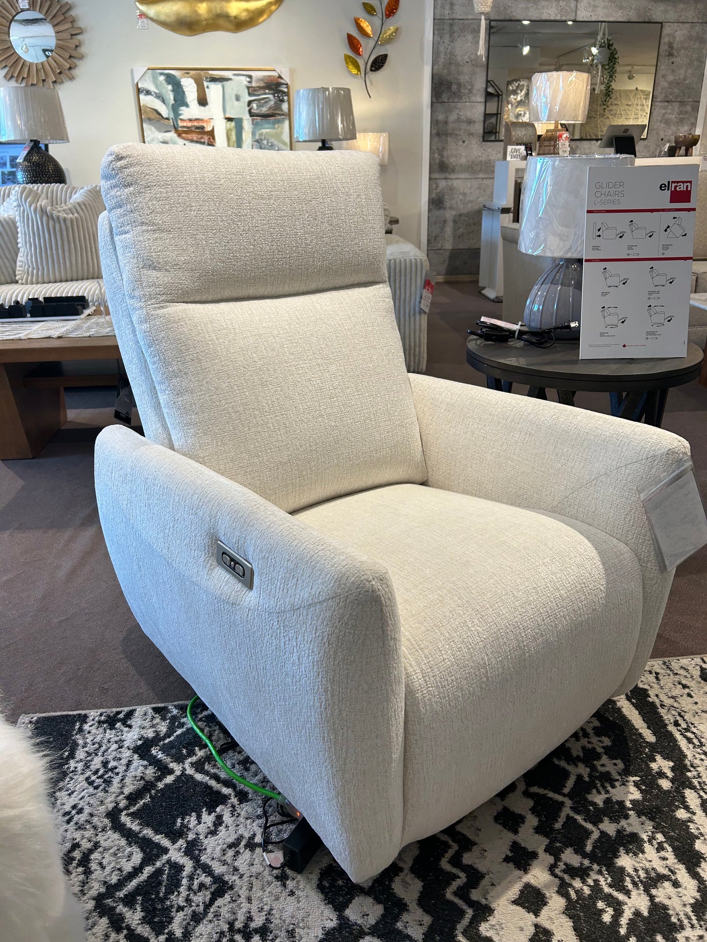 Elran L0832 Relaxon Recliner