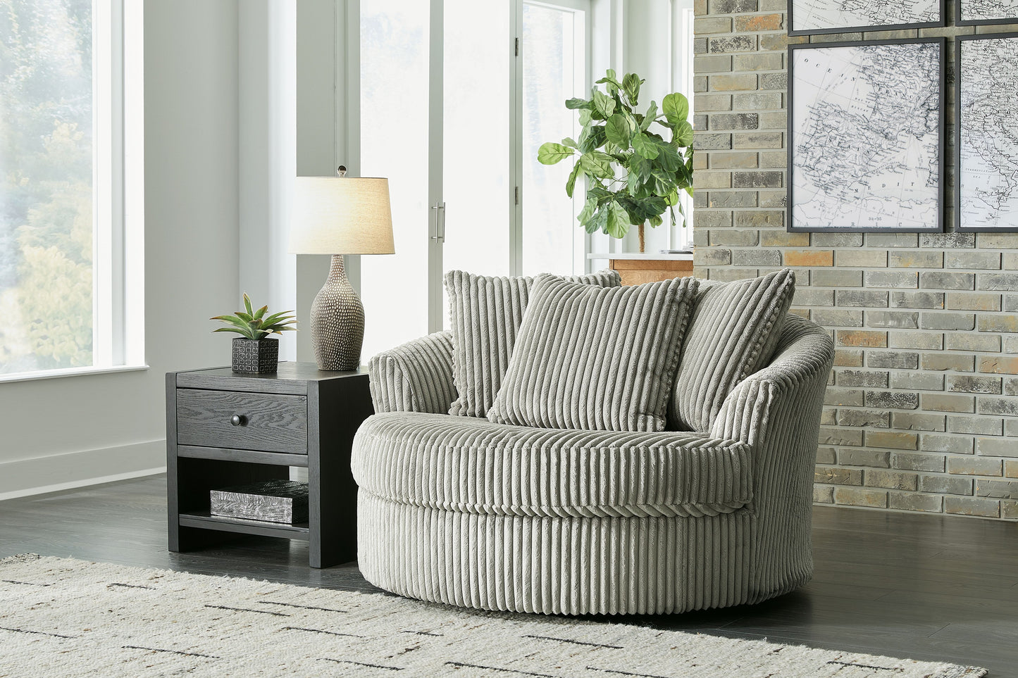 Lindyn - Oversized Swivel Accent Chair - Fabric - Fog