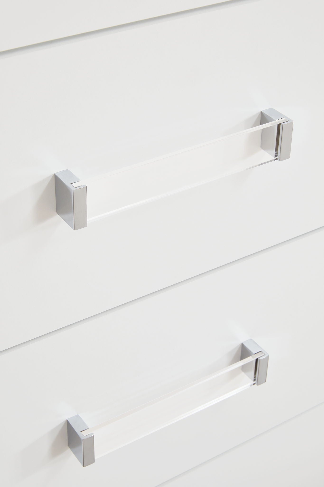 Maeling - Six Drawer Dresser