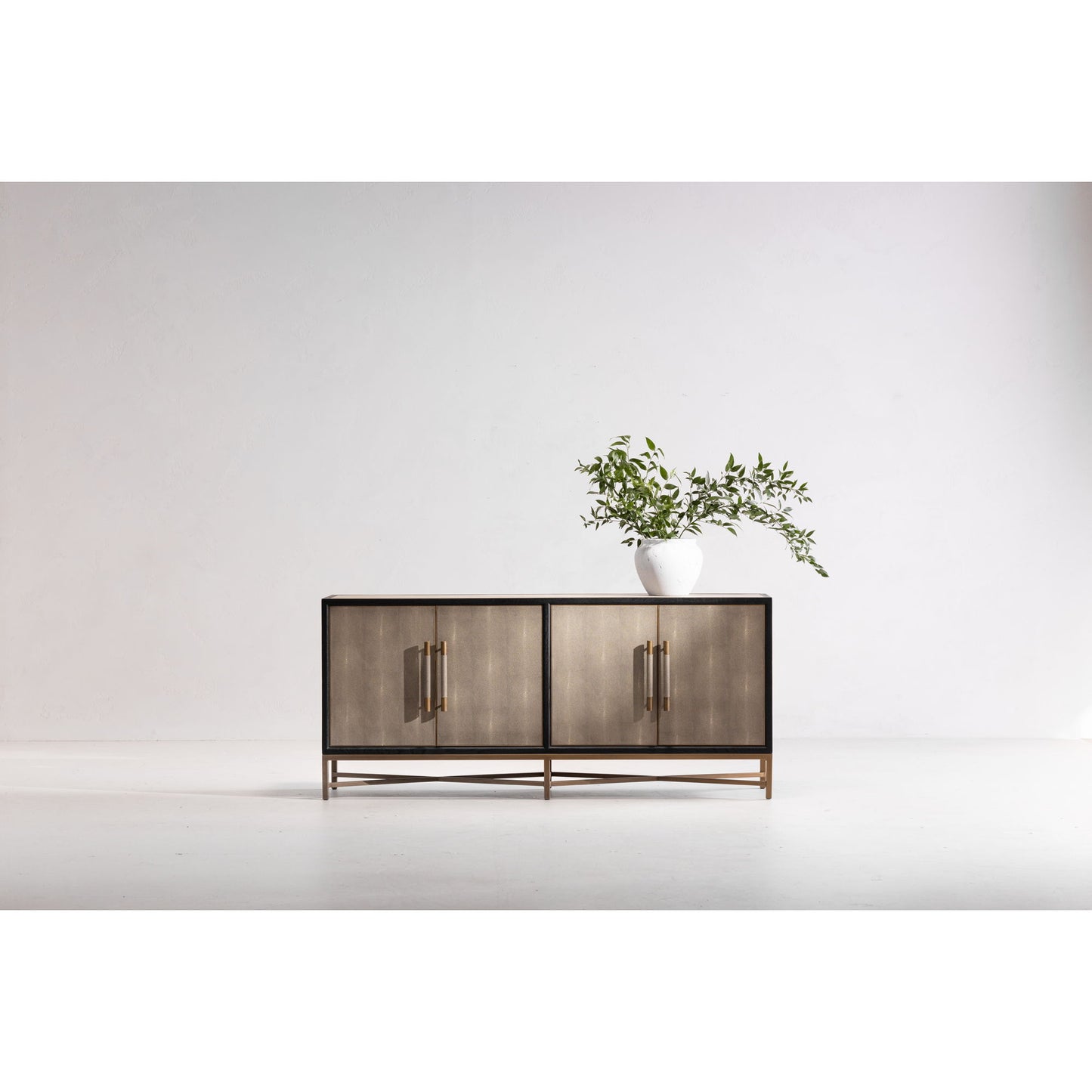 Mako - Sideboard - Gray