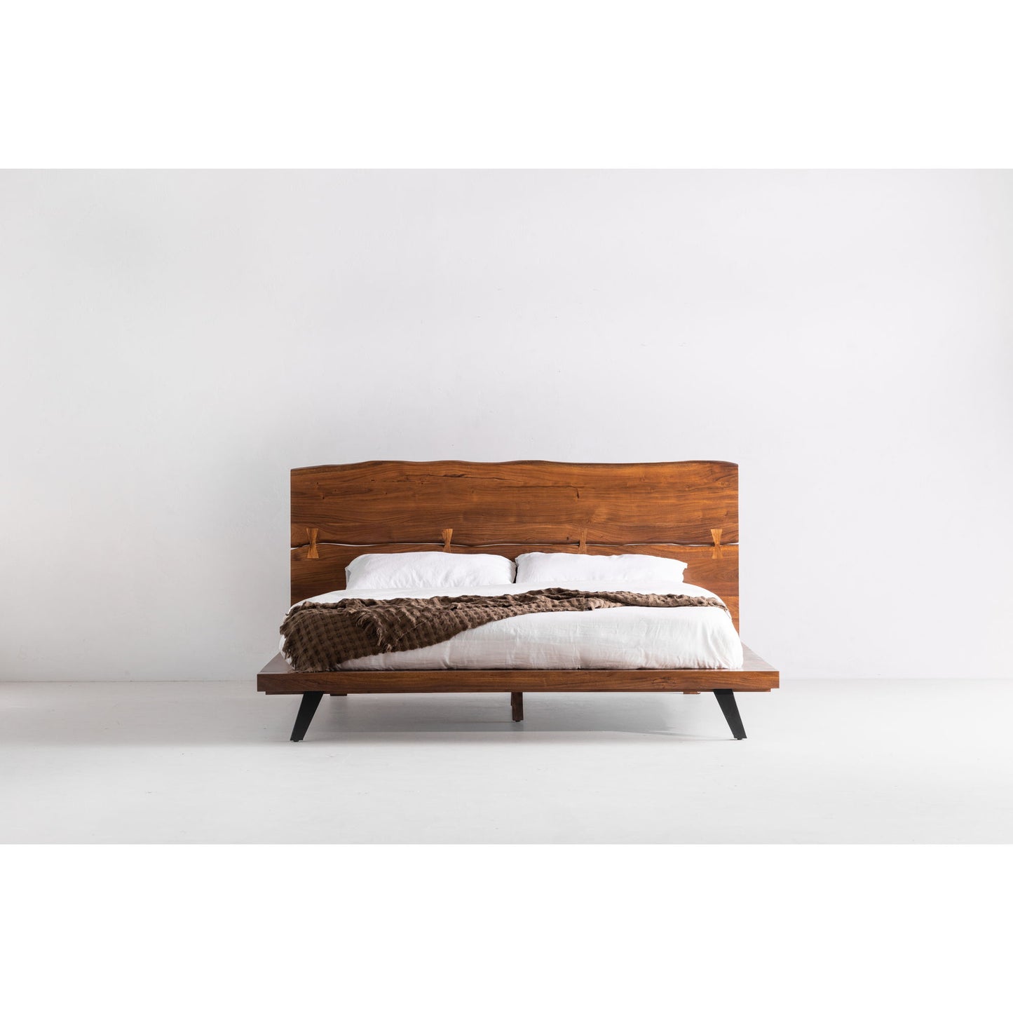 Madagascar - Queen Platform Bed - Light Brown