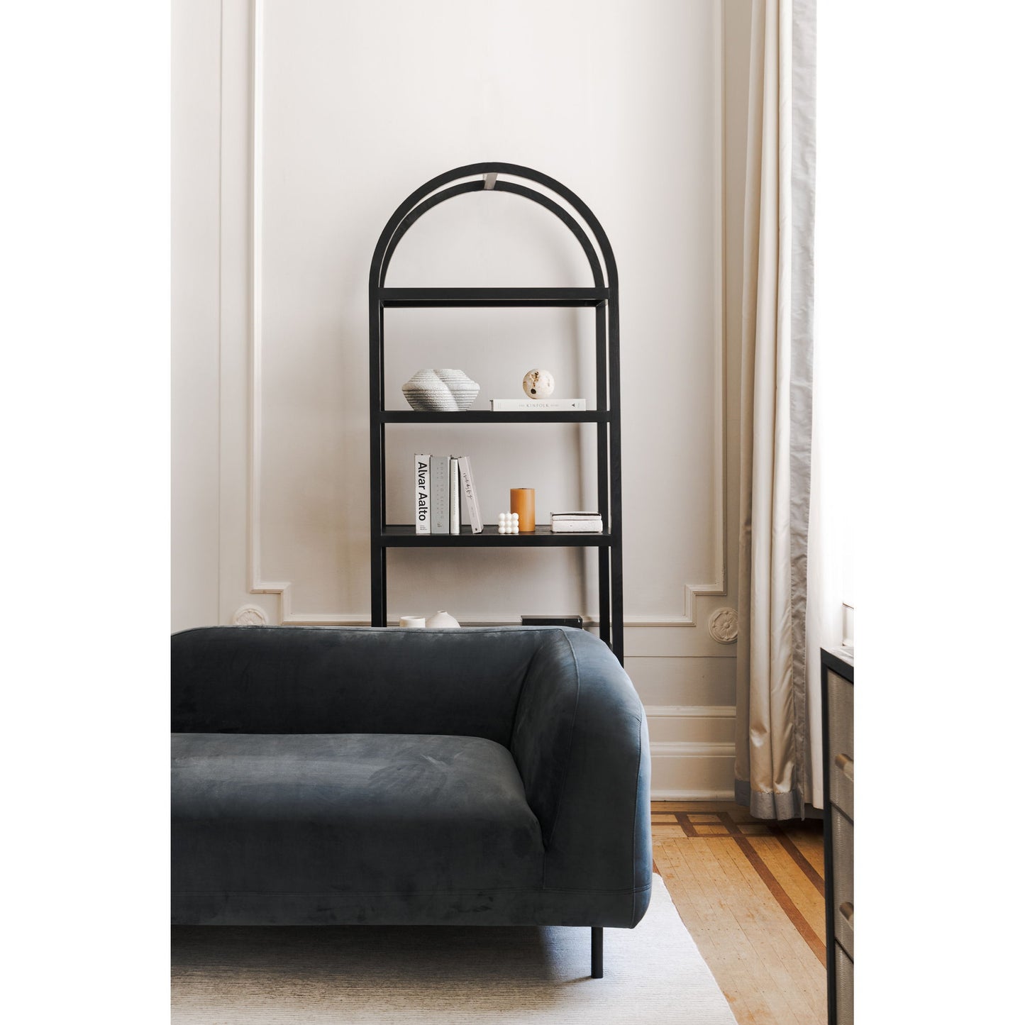 Eero - Bookcase - Black