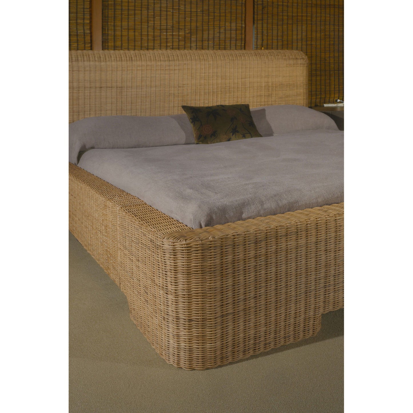 Claudia - Queen Bed - Natural