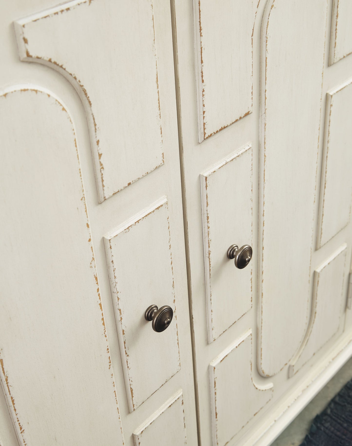 Roranville - Antique White - Accent Cabinet