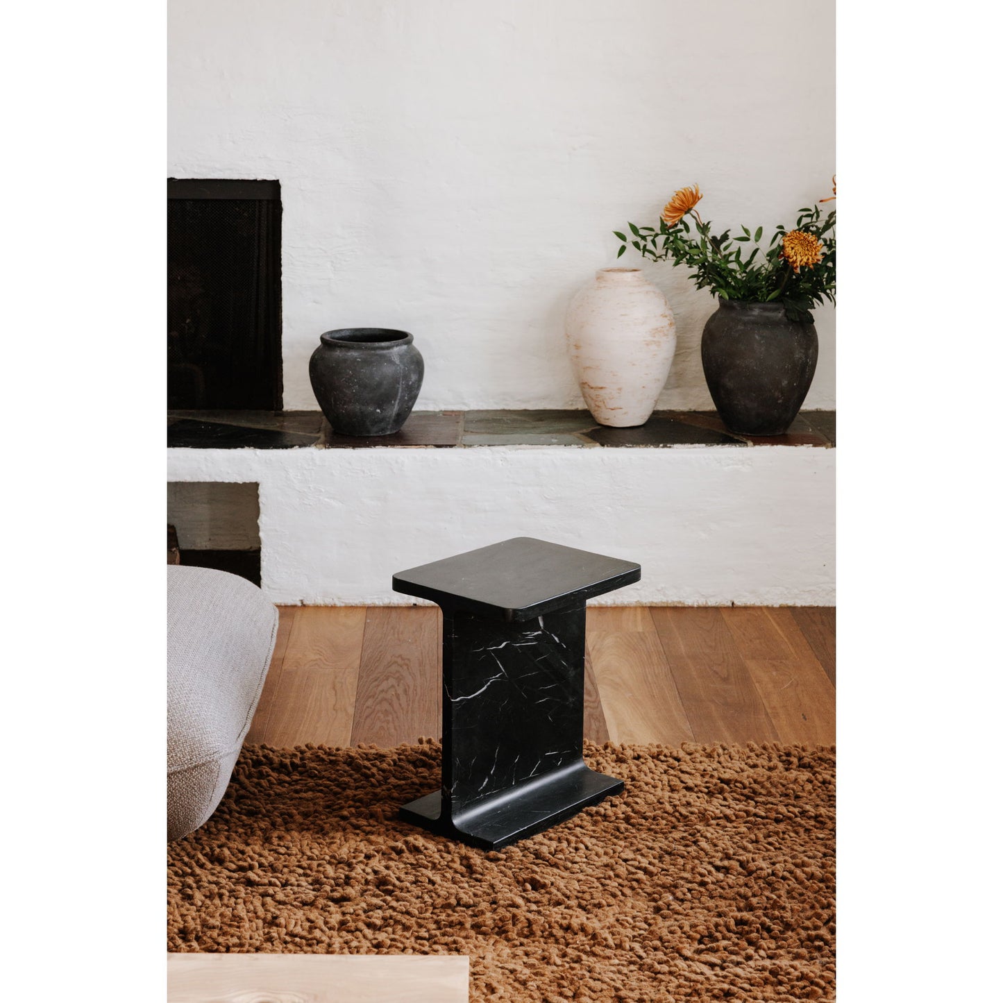 Tullia - Accent Table - Black